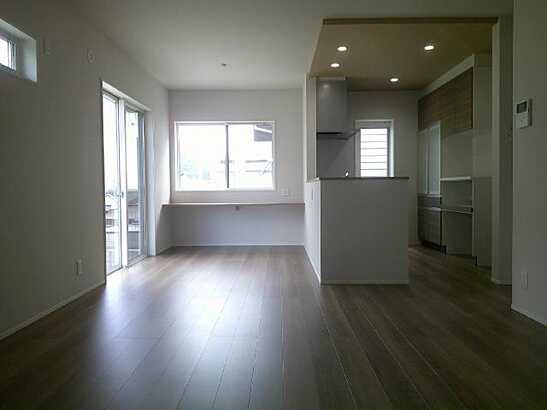 【居間・リビング】