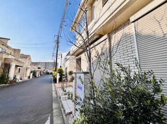 【前面道路含む現地写真】