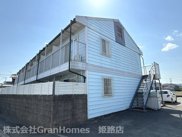 エクシブ津市場の外観