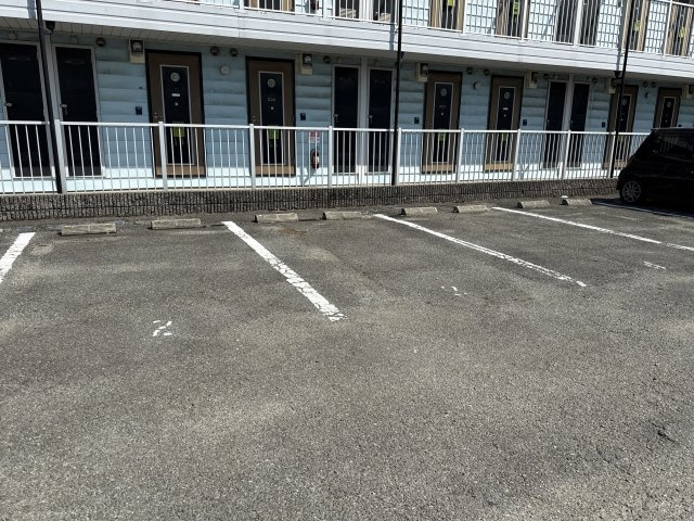 エクシブ津市場の駐車場