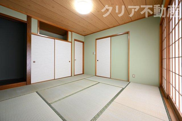 【和室】 | 桐生市相生町五丁目　中古住宅 | 欧風邸宅ですが和室もございます。落ち着く空間ですね。