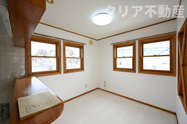 【キッチン】 | 桐生市相生町五丁目　中古住宅 | 家族揃っての食事が楽しくなる広々としたダイニング♪