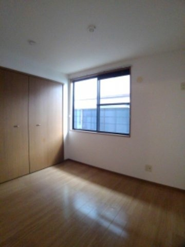 グレイス２１の内装|明るい色調の室内です