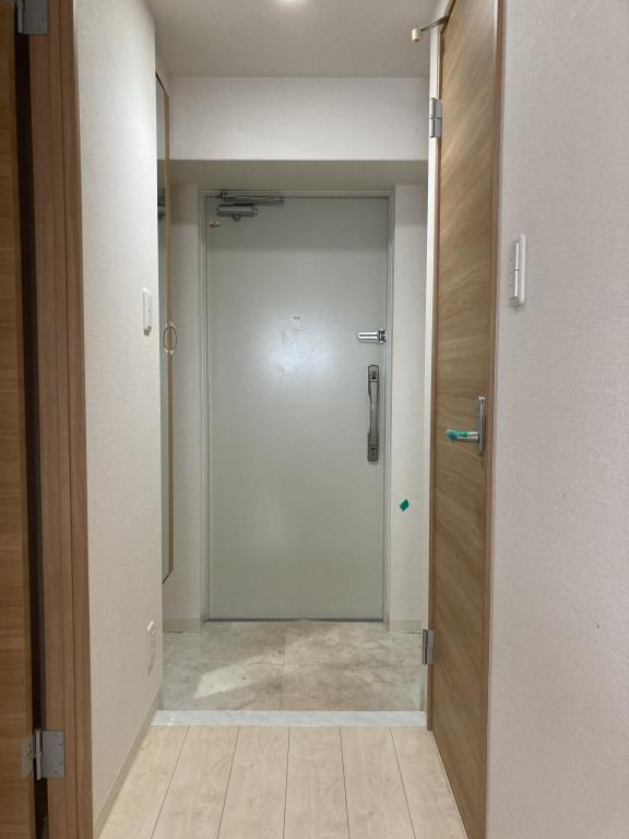 グランドシャトー花畑T・Sの玄関|シューズボックス付きの玄関です☆