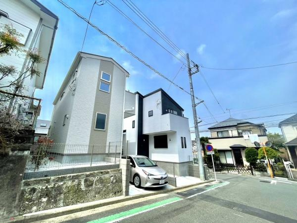 横浜市南区永田北２丁目の新築一戸建の前面道路含む現地写真|周辺環境も合わせてご案内させて頂きます！
お気軽にお問い合わせ下さい！