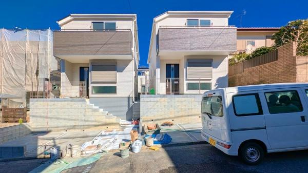 横浜市金沢区富岡東３丁目の新築一戸建の前面道路含む現地写真|周辺環境も合わせてご案内させて頂きます！
お気軽にお問い合わせ下さい！