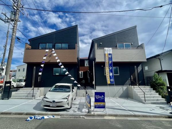横浜市金沢区六浦３丁目の新築一戸建の外観|堂々と完成しました！いつでもご案内可能です！
お車でご自宅まで送迎承ります。