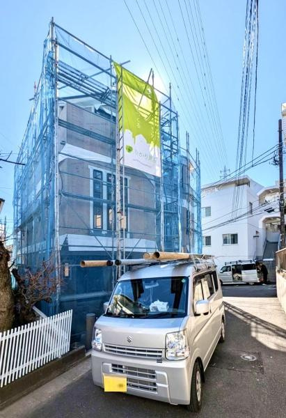 横浜市戸塚区戸塚町の新築一戸建の前面道路含む現地写真|同仕様物件のご案内をさせて頂きます。
お車でご自宅まで送迎承ります。