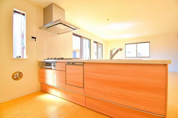 横浜市保土ケ谷区峰沢町の新築一戸建の外観：施工例|同仕様のキッチンです。