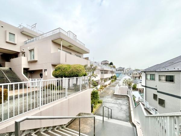 横浜市南区永田北２丁目の中古マンションのその他共用部分|共用部はしっかりと清掃がされており、
安心・快適にお住まいいただけます。