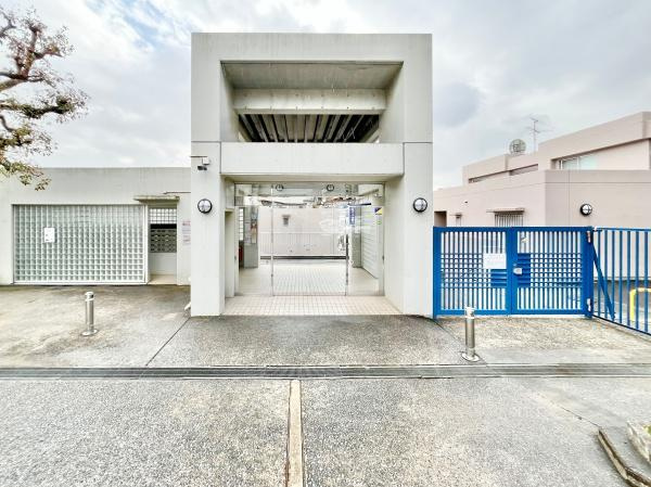 横浜市南区永田北２丁目の中古マンションのエントランス|エントランスにはオートロックがついており、防犯面も安心！
清掃も行き届いています
