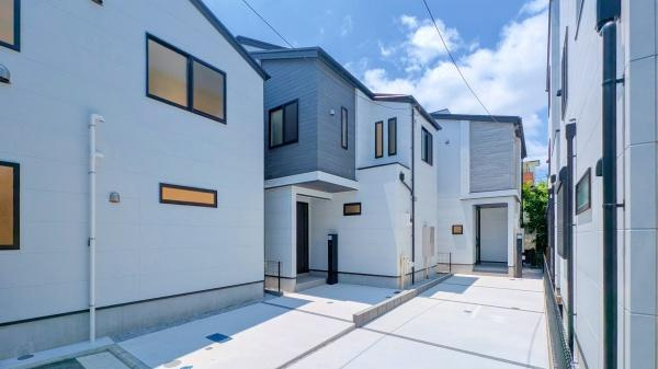 横浜市中区本牧元町の新築一戸建の前面道路含む現地写真|周辺環境も合わせてご案内させて頂きます！
お気軽にお問い合わせ下さい！