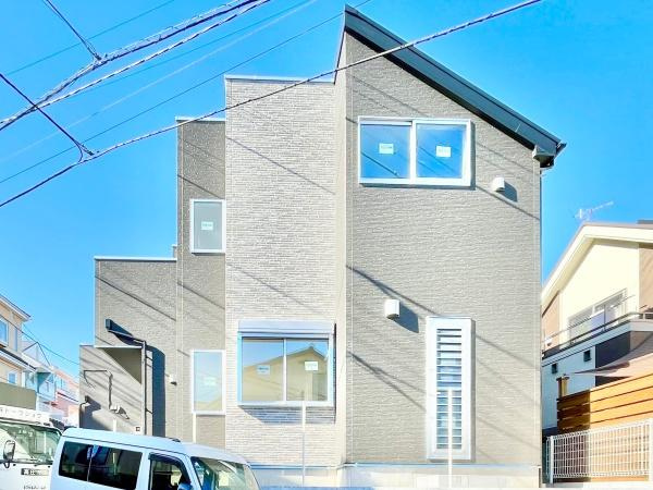 横浜市旭区中尾２丁目の新築一戸建の外観|周辺は落ち着いた街並み。
是非一度、現地へお越しください。
