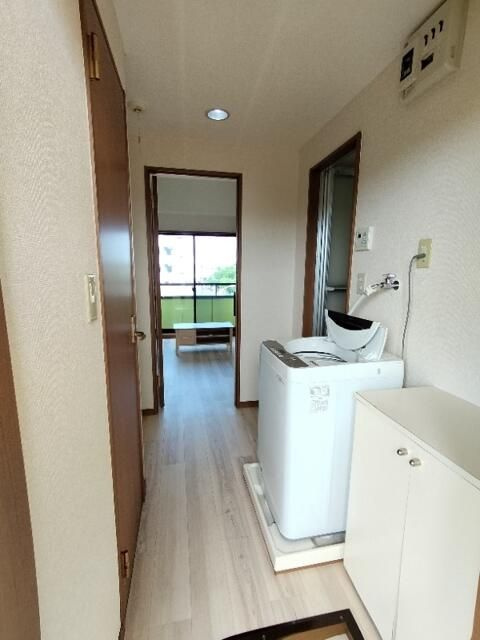 ヴェルデンの玄関|家具等設置イメージです。実際には付きません。