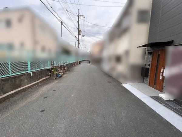 【前面道路含む現地写真】