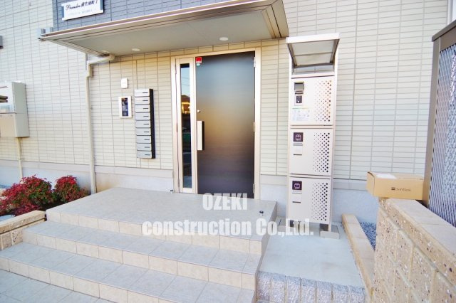 プランドール蒲生南町Ⅰのエントランス