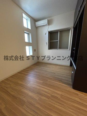 仲介手数料０円！リンデンバウムJ6 A棟の居間・リビング