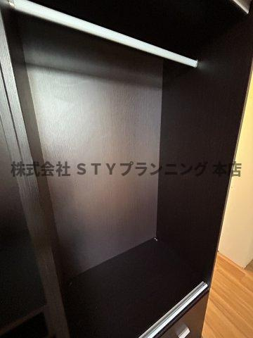 仲介手数料０円！リンデンバウムJ6 A棟の収納