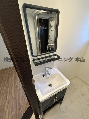 仲介手数料０円！リンデンバウムJ6 A棟の独立洗面台