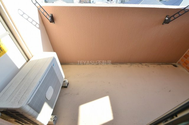 ＥＮＩＳＨＵ己斐本町のバルコニー