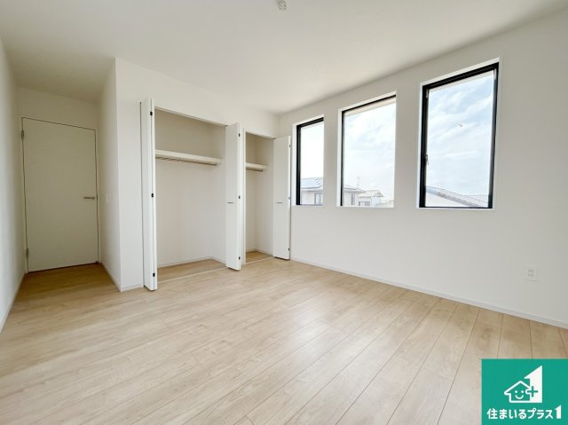 神戸市西区桜が丘東町　第１期　新築一戸建ての洋室|収納スペースが充実しているので子供の成長に合わせてたくさん収納ができます！家族構成に合わせた様々な活用ができる収納！