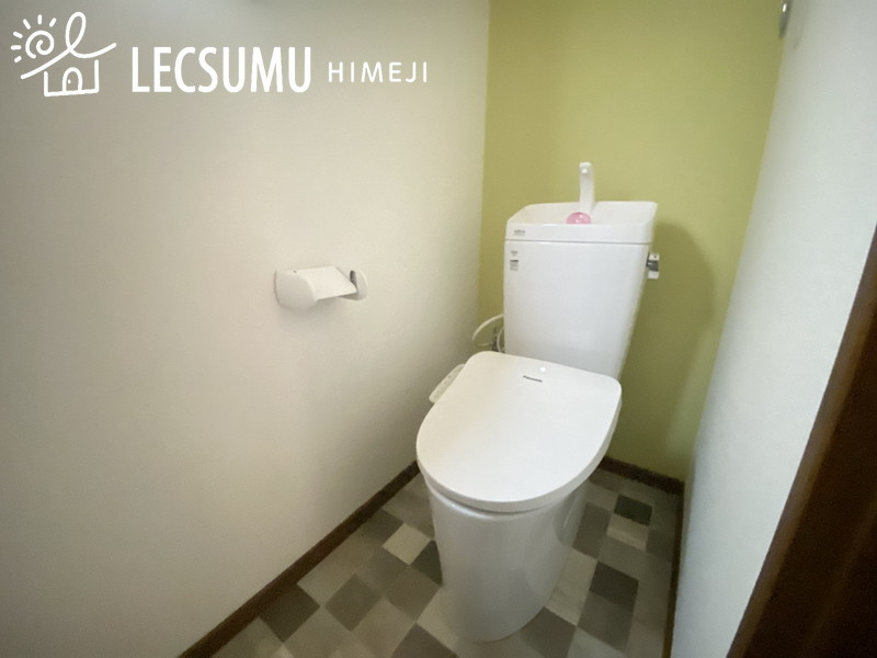 姫路市飾磨区今在家2丁目/中古戸建のトイレ