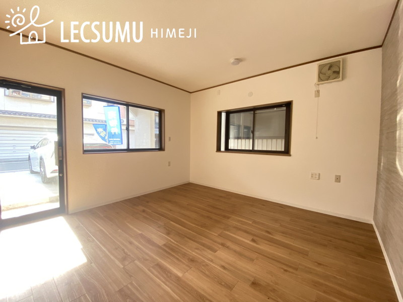 姫路市飾磨区今在家2丁目/中古戸建の洋室