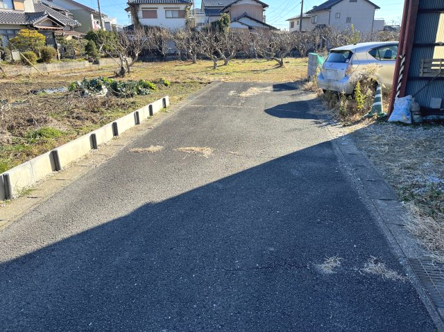 ６４６９８　瑞穂市美江寺土地の前面道路含む現地写真