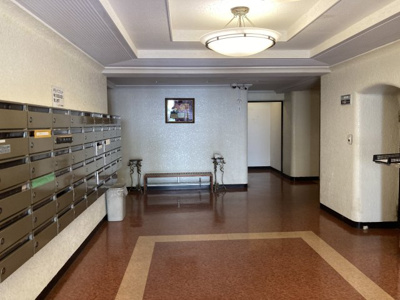 【エントランス】 | 秀和松濤レジデンス