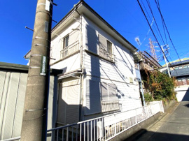 落ち着いた雰囲気の外観です