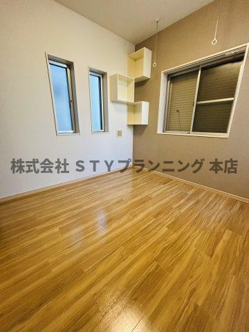 仲介手数料０円！リンデンバウムJ6 B棟の居間・リビング