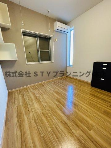 仲介手数料０円！リンデンバウムJ6 B棟の居間・リビング