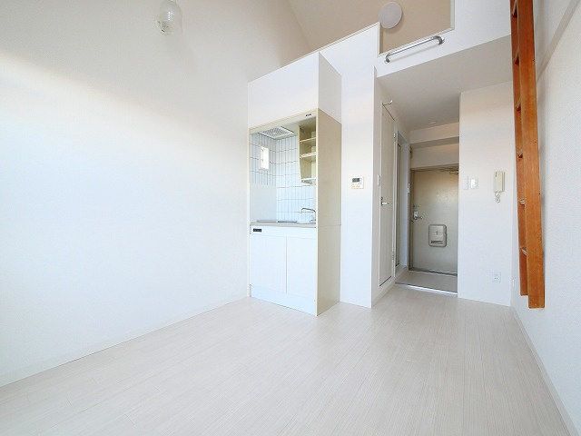 シティパレス21西大寺P-1の内装|ロフトです