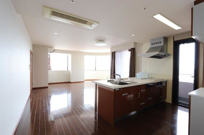 【居間・リビング】 | 千種タワーヒルズ