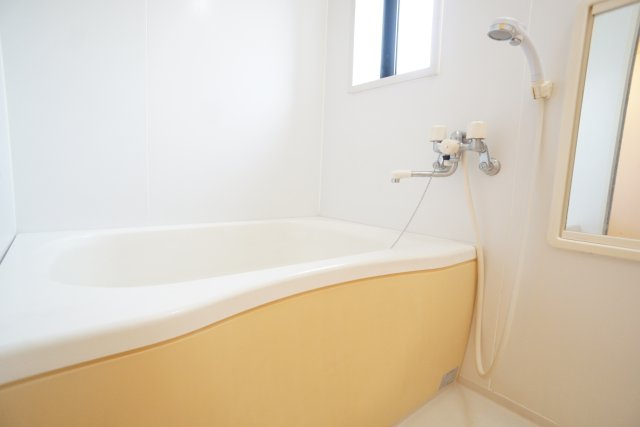 すみれテラスAの浴室