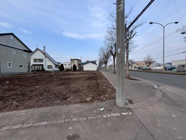 野幌屯田町　売土地の前面道路含む現地写真