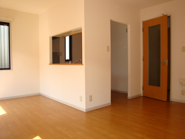 すみれテラスBの居間・リビング