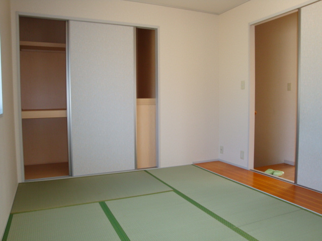 すみれテラスBの和室