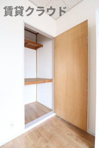 エステート葛城の収納|大きなものも収納できそうです