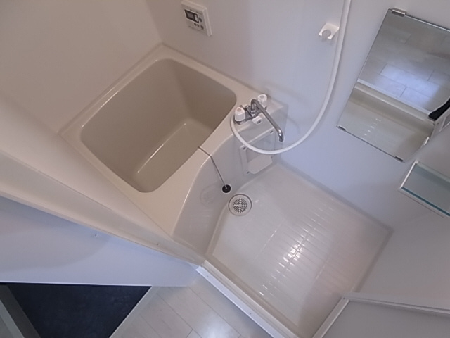 神戸市兵庫区荒田町３丁目の賃貸マンションの浴室