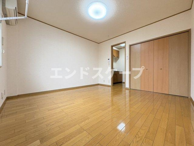 ハイブリッジBの居間・リビング|高崎、前橋のお部屋探しはエンドスケープまで！お客様の理想お聞かせ下さい♪