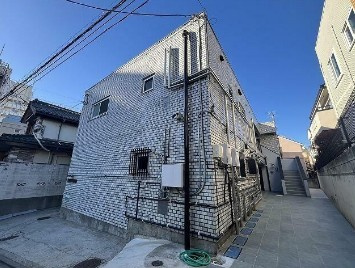【外観】 | 今宮マンション | 鉄筋コンクリート造のがっちりとした建物。