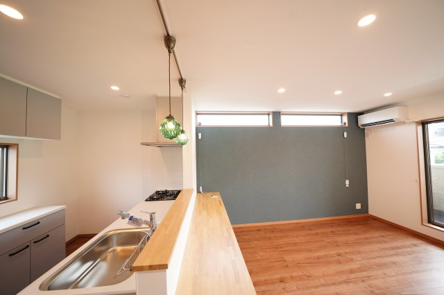 【居間・リビング】 | ROOTS渋川石原