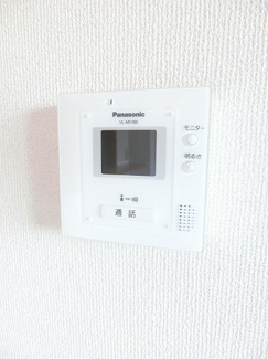 【セキュリティ】 | コンフォールヴィラ | ※別部屋参考写真
