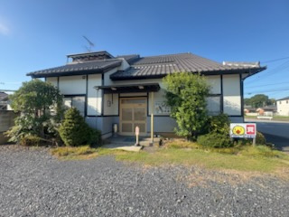 大平町富田店舗