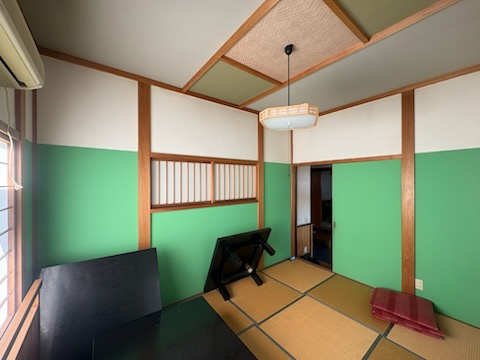 大平町富田店舗の和室
