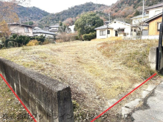緑風台土地の前面道路含む現地写真