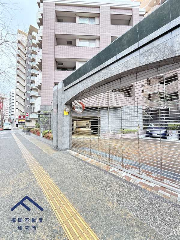 シティタワー大濠の駐車場