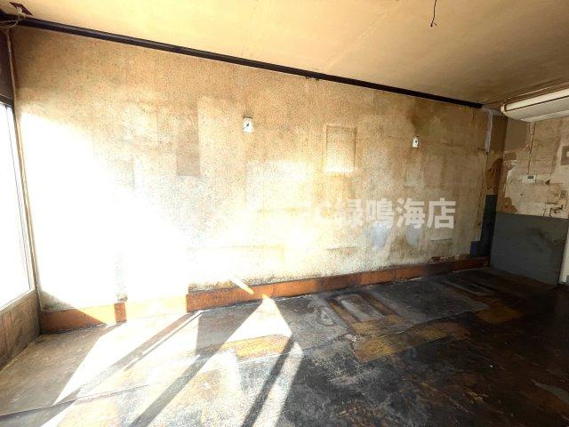 野並２店舗の駐車場