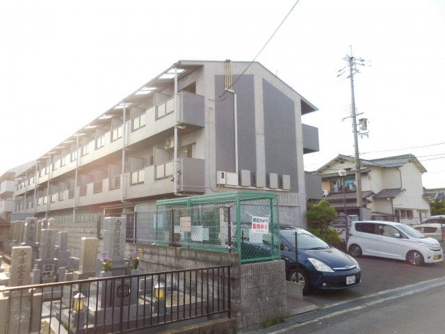 アンフィニィ・西町の外観